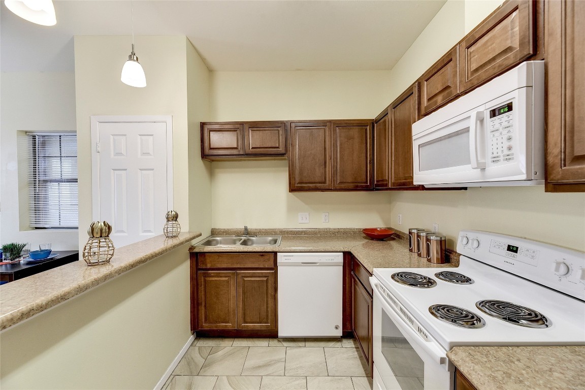 420 N Pleasant Valley Road 304 , Austin, TX, 78702 | 5553789 | Realty Texas LLC