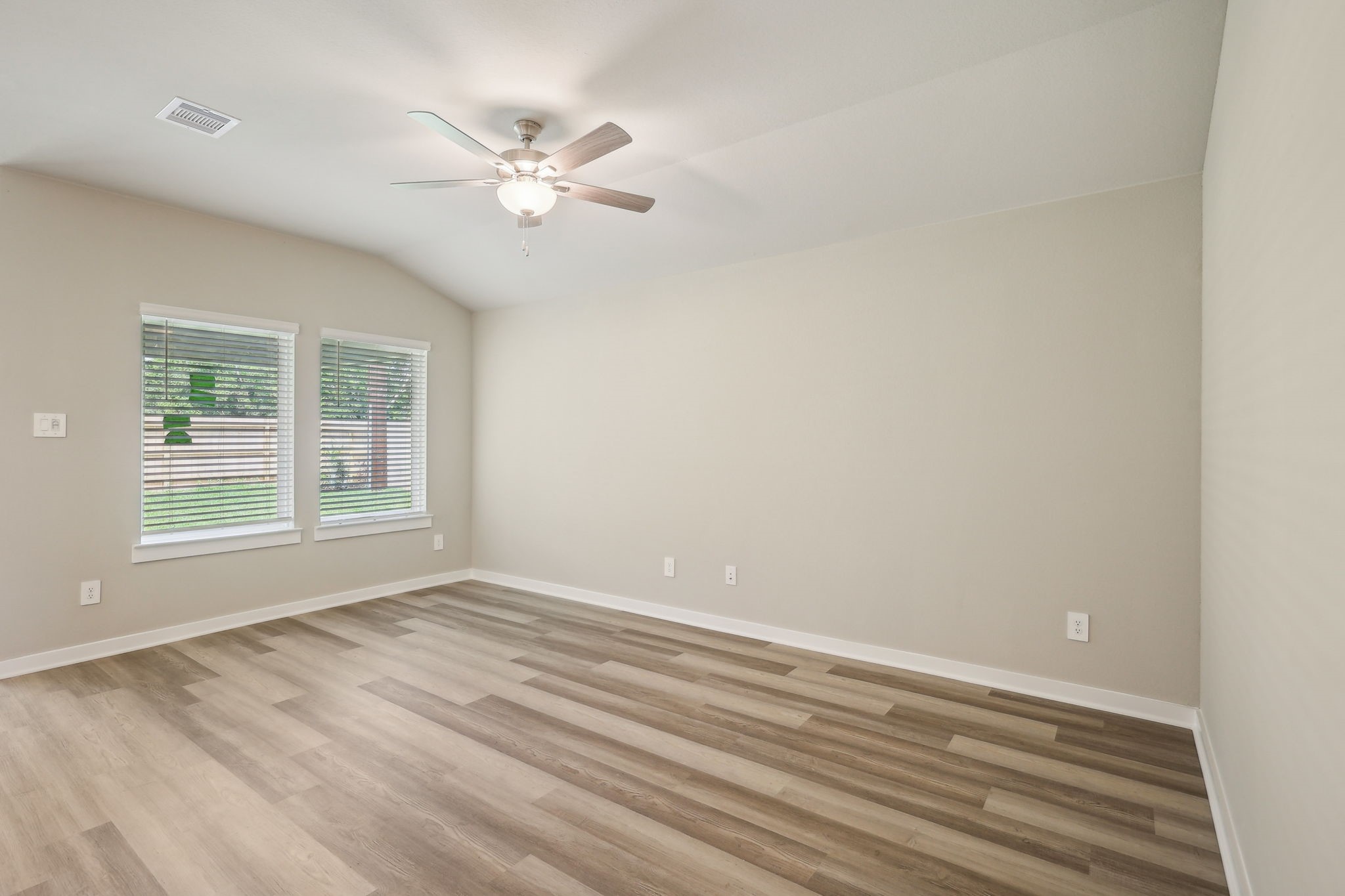 5030 Magnolia Springs Drive , Pearland, TX, 77584 | 80156065 | Realty Texas LLC