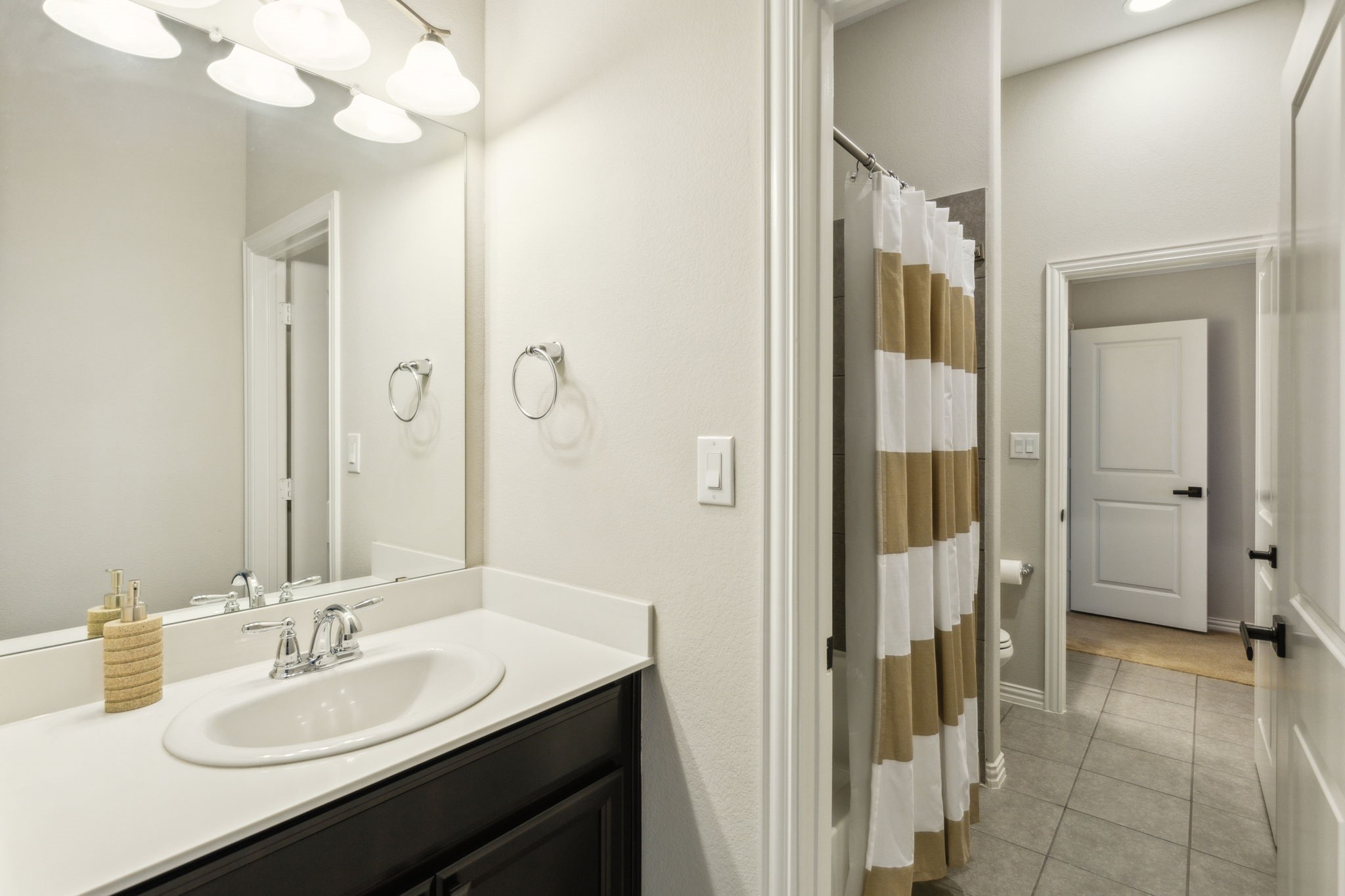 5841 Austin Waters , The Colony, TX, 75056 | 20920990 | Realty Texas LLC