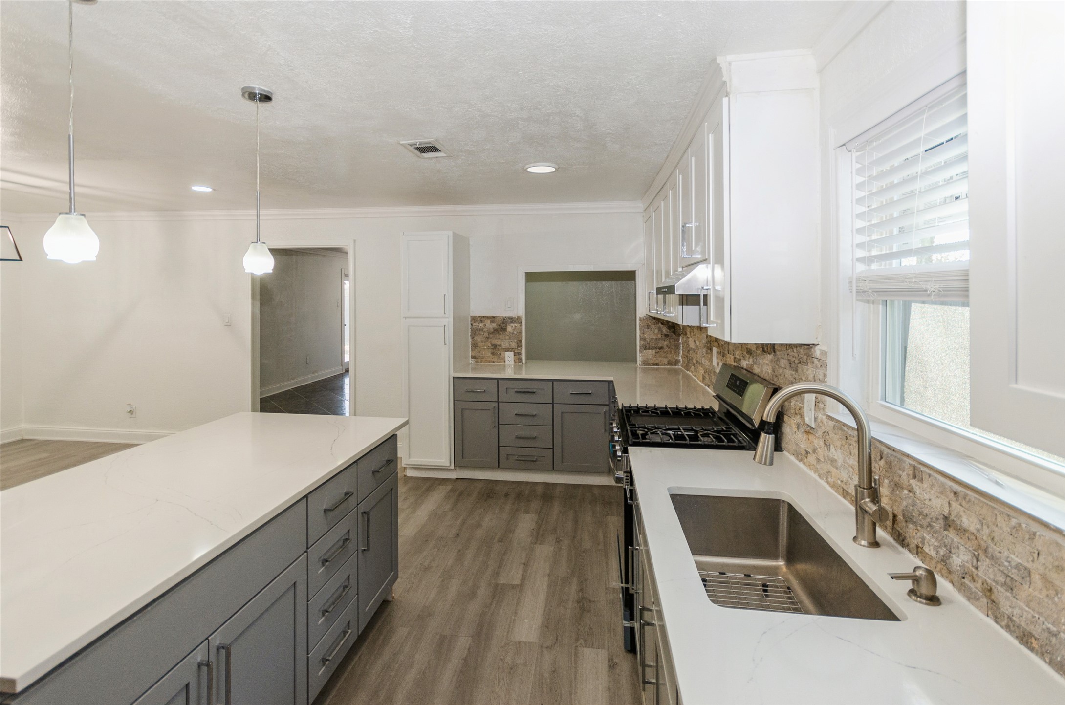 4302 Glenhaven Drive , Garland, TX, 75042 | 20915186 | Realty Texas LLC