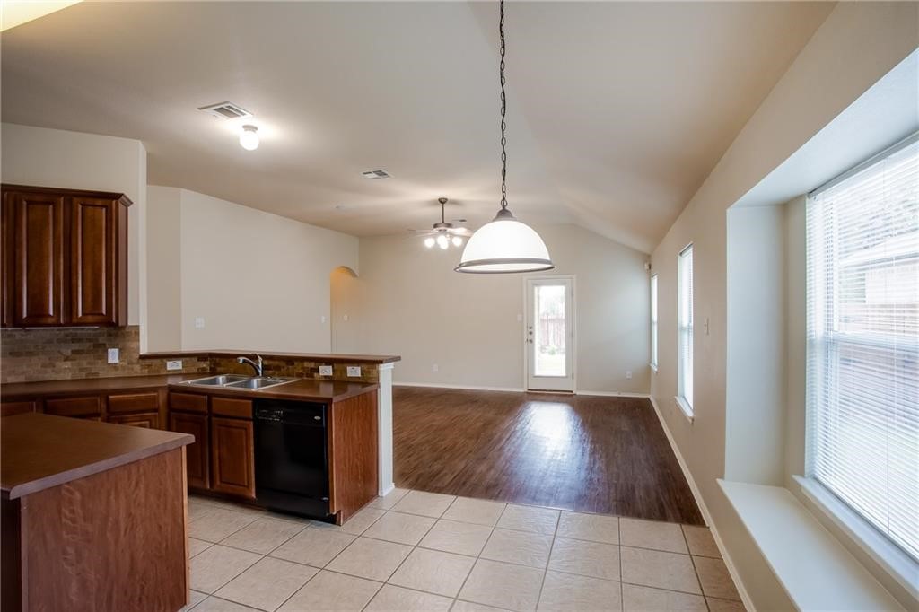1200 Rainbow Parke Drive , Round Rock, TX, 78665 | 2638749 | Realty Texas LLC