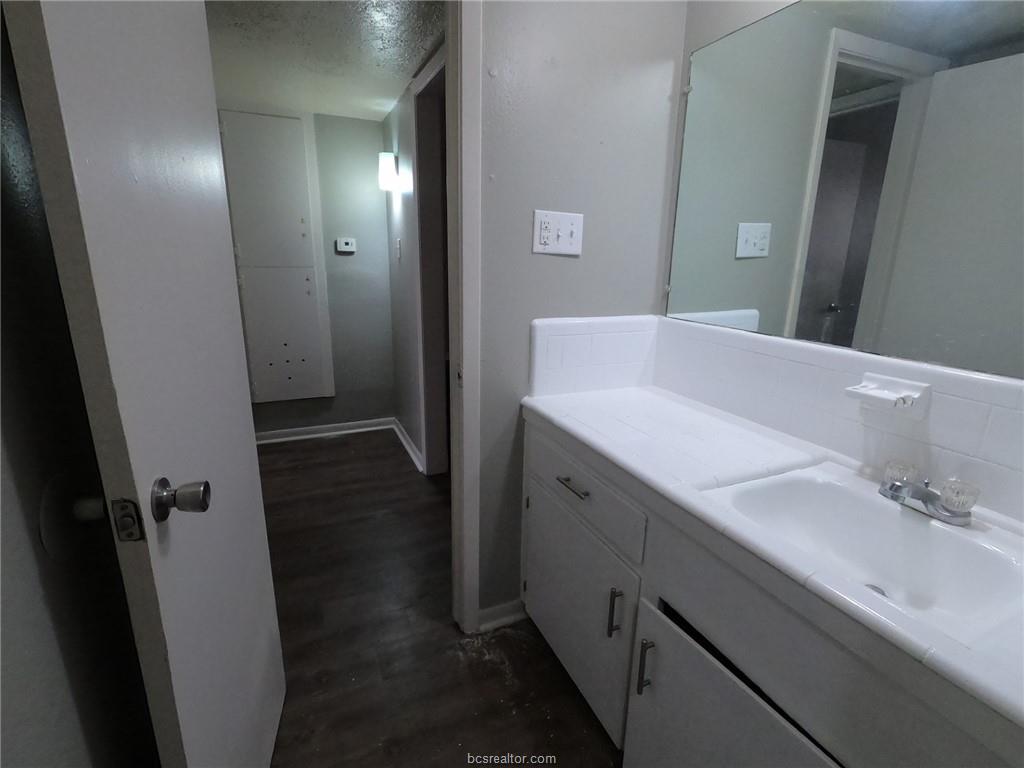 3300 S College Avenue A05 , Bryan, TX, 77801 | 25005215 | Realty Texas LLC