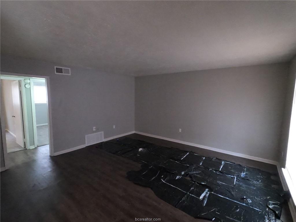 3300 S College Avenue A05 , Bryan, TX, 77801 | 25005215 | Realty Texas LLC