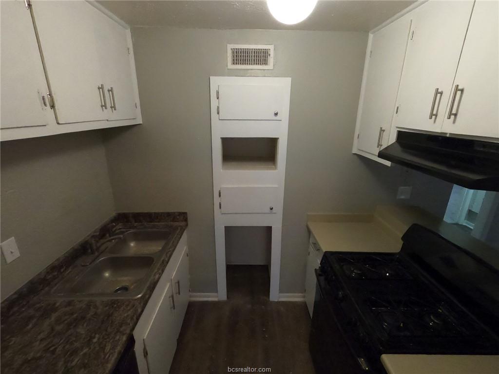 3300 S College Avenue A05 , Bryan, TX, 77801 | 25005215 | Realty Texas LLC