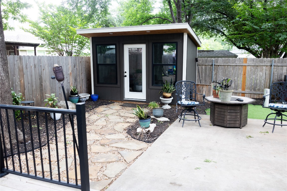 909 Blue Spring Circle , Round Rock, TX, 78681 | 6830336 | Realty Texas LLC