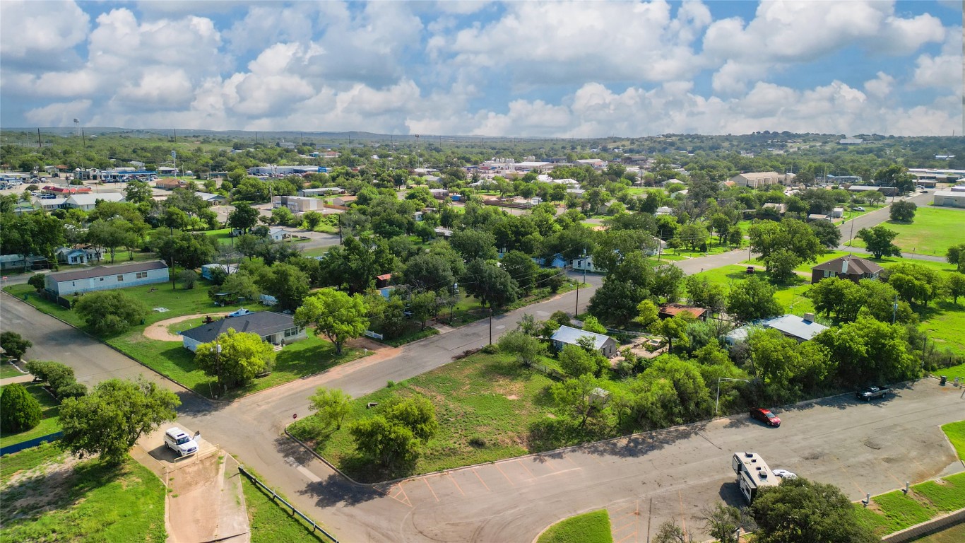 408 W Tarrant Street , Llano, TX, 78643 | 9867036 | Realty Texas LLC