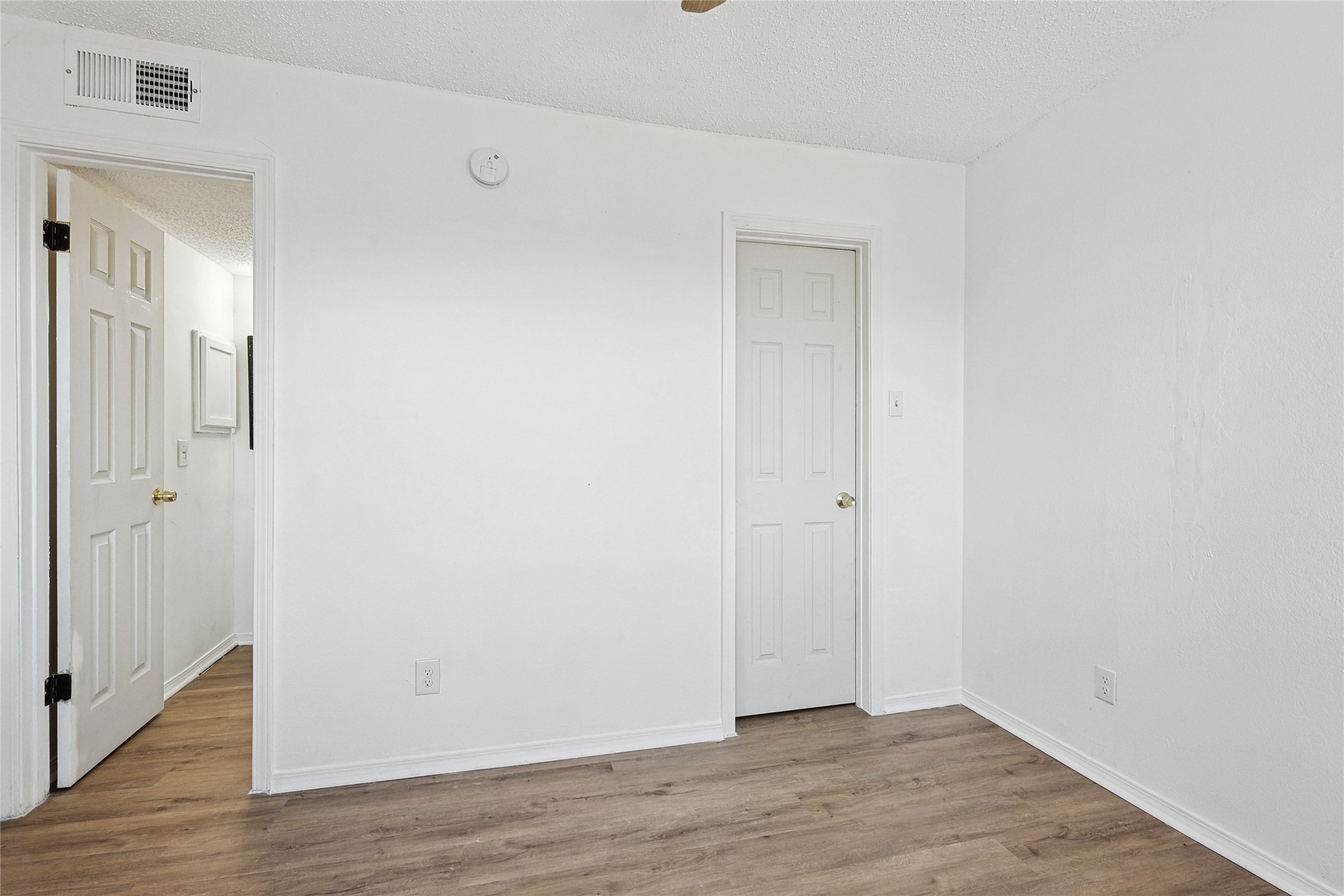 9839 Walnut Street 306 , Dallas, TX, 75243 | 20922295 | Realty Texas LLC