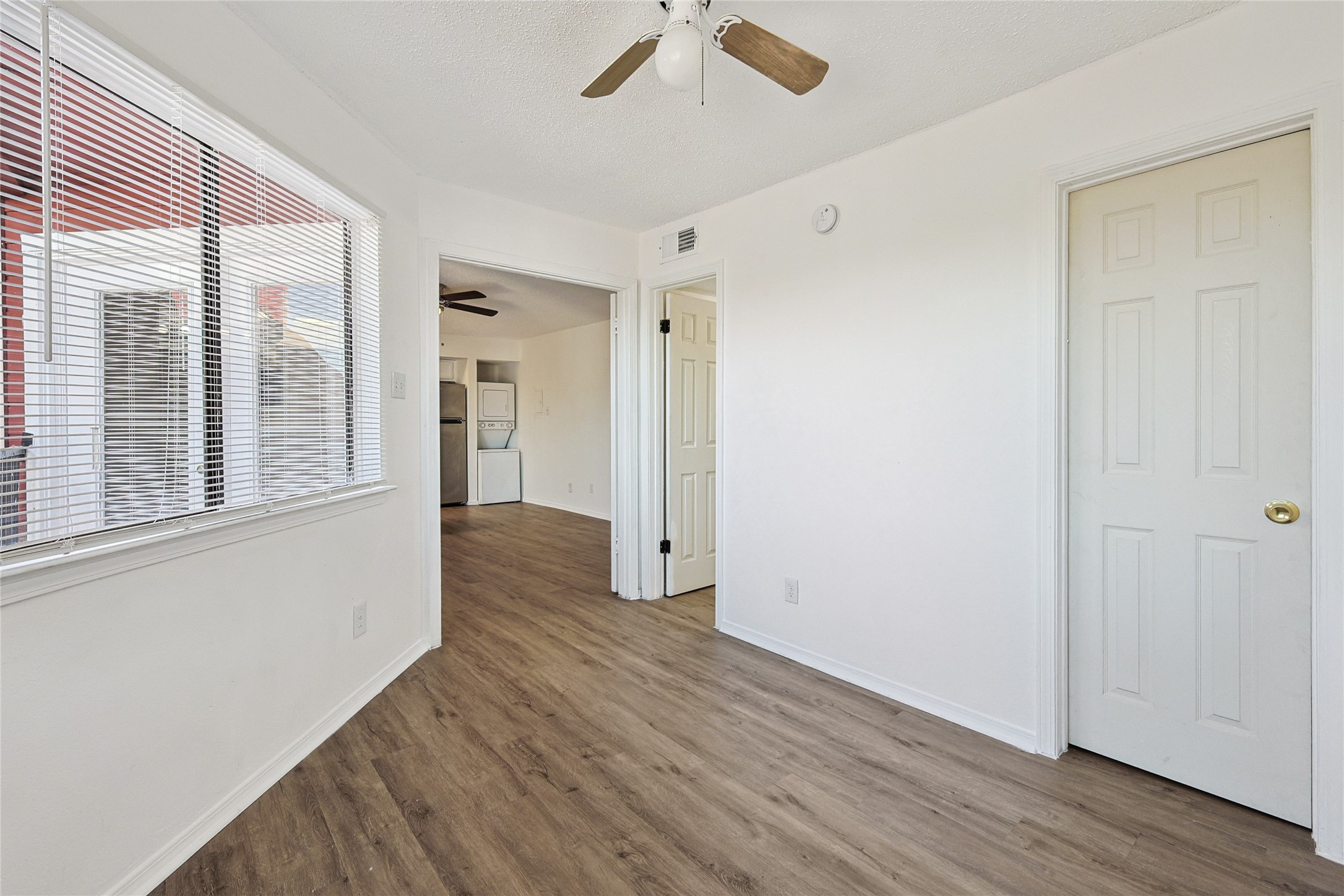 9839 Walnut Street 306 , Dallas, TX, 75243 | 20922295 | Realty Texas LLC