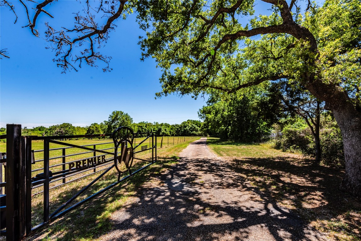 17270 FM 112 , Thrall, TX, 76578 | 6826964 | Realty Texas LLC