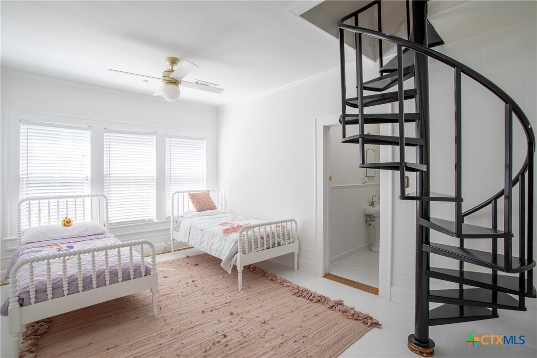 1403 N Glass Street , Victoria, TX, 77901 | 578476 | Realty Texas LLC