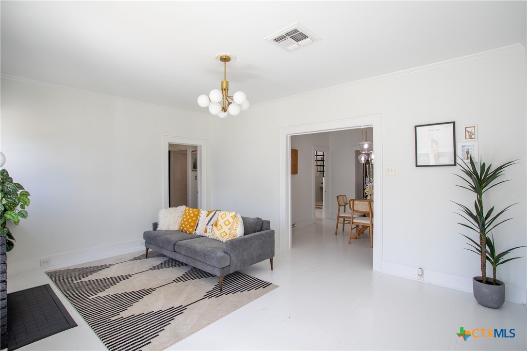 1403 N Glass Street , Victoria, TX, 77901 | 578476 | Realty Texas LLC