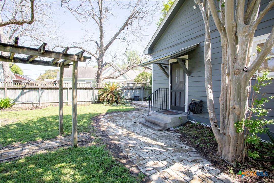 1403 N Glass Street , Victoria, TX, 77901 | 578476 | Realty Texas LLC
