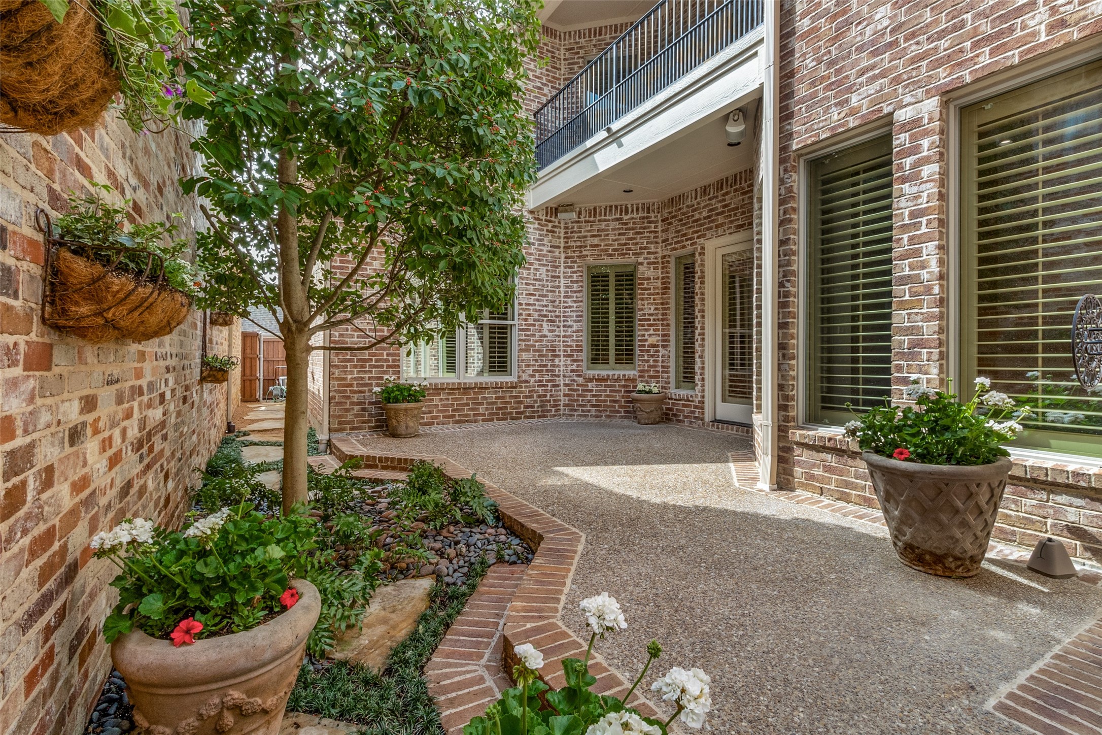 12119 Lueders Lane , Dallas, TX, 75230 | 20921811 | Realty Texas LLC