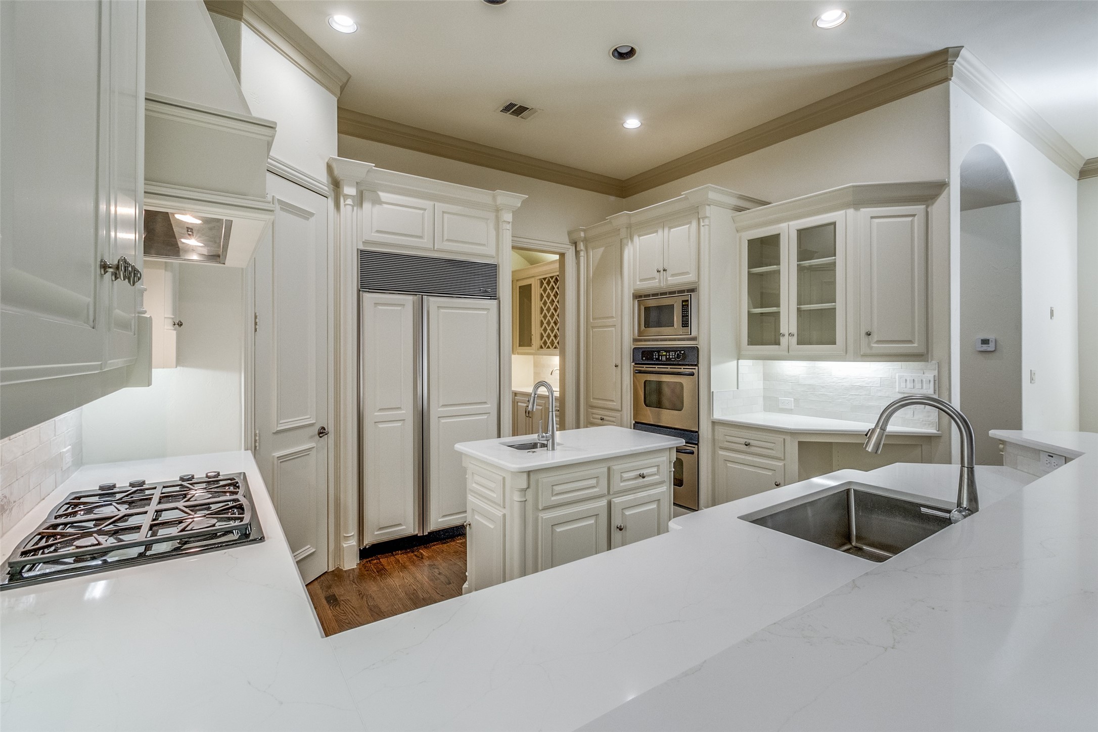 12119 Lueders Lane , Dallas, TX, 75230 | 20921811 | Realty Texas LLC