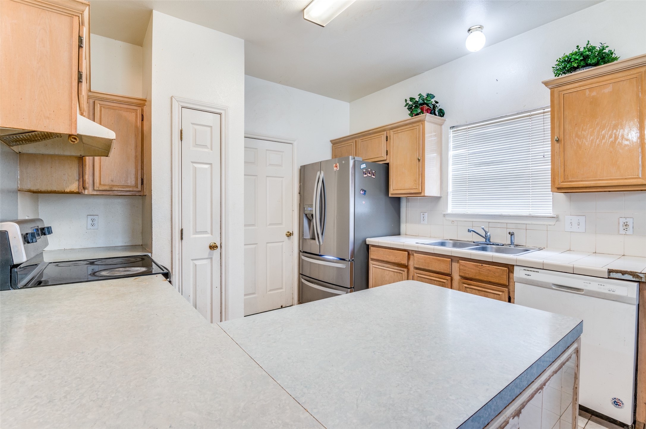 2839 Meadow Way Lane , Dallas, TX, 75228 | 20898845 | Realty Texas LLC