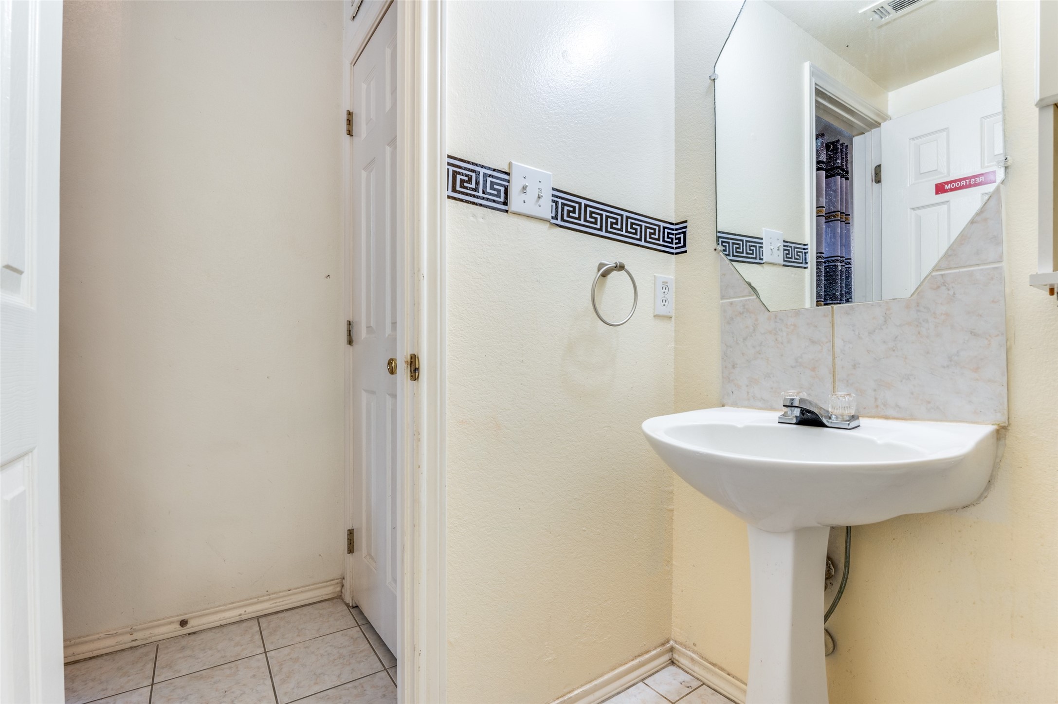 2839 Meadow Way Lane , Dallas, TX, 75228 | 20898845 | Realty Texas LLC