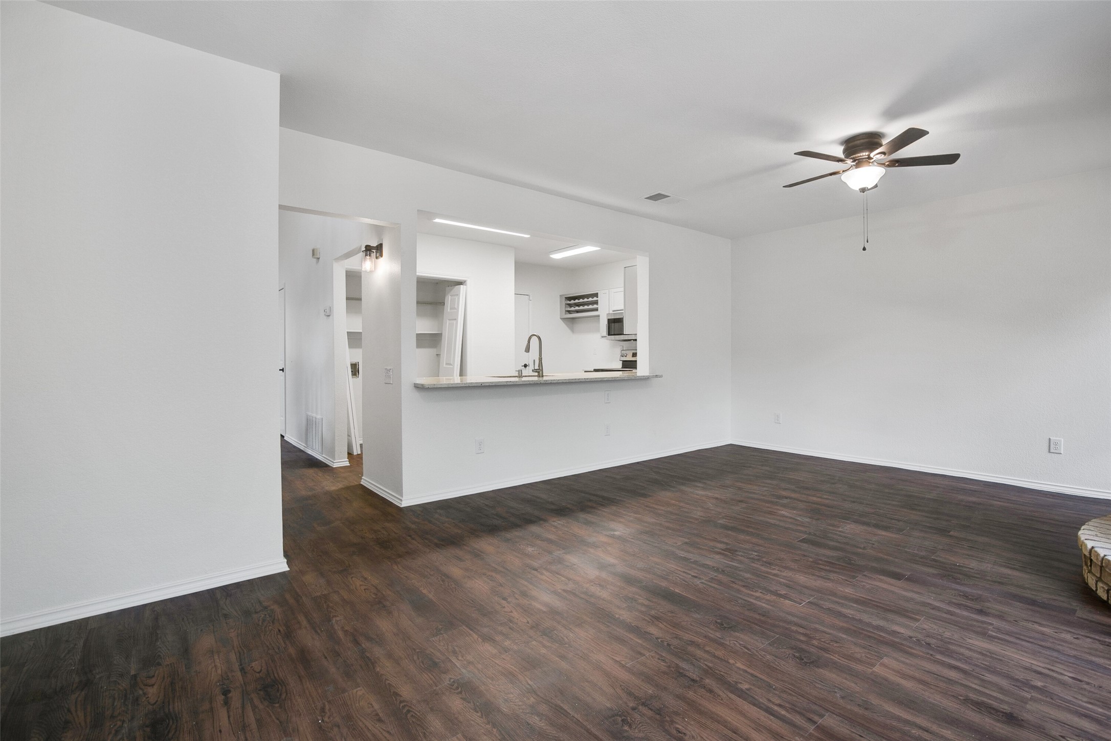 1608 Creek Bank Lane Q , Arlington, TX, 76014 | 20923264 | Realty Texas LLC