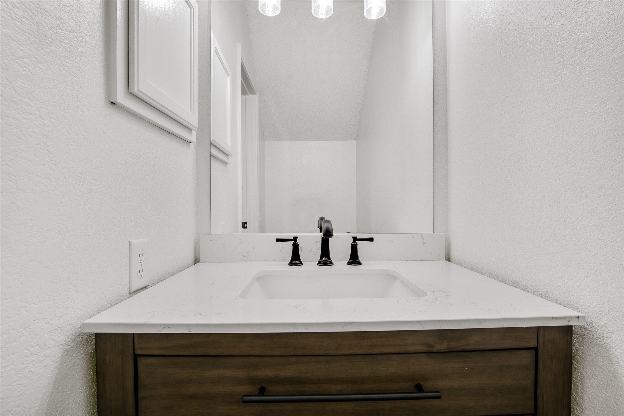 1608 Creek Bank Lane Q , Arlington, TX, 76014 | 20923264 | Realty Texas LLC