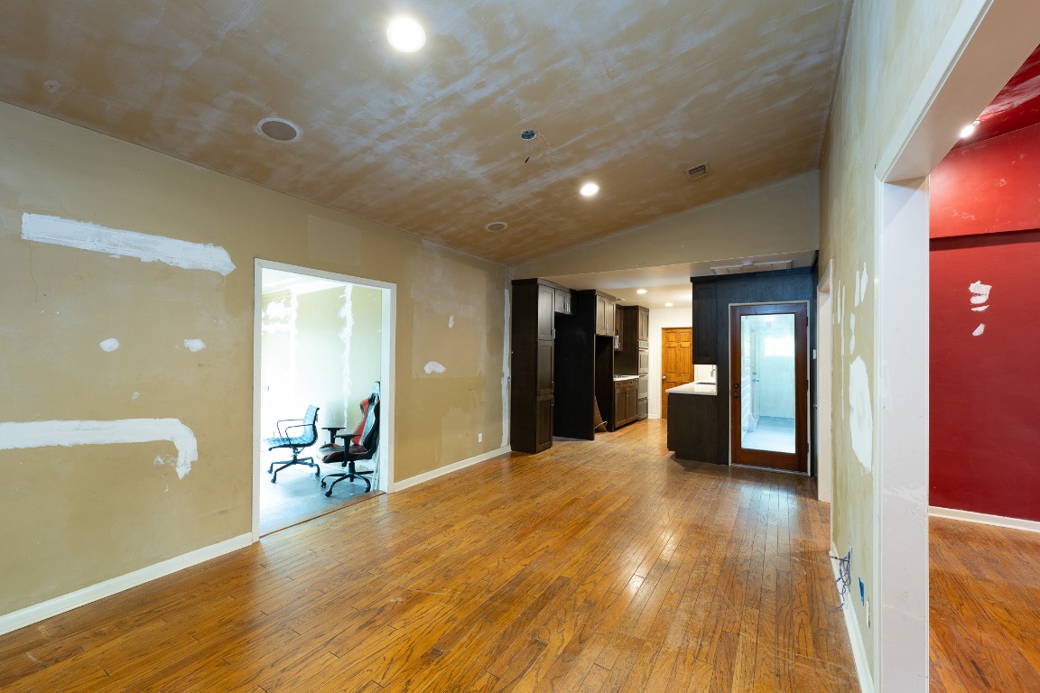 2907 Pinecrest Drive , Austin, TX, 78757 | 5117378 | Realty Texas LLC