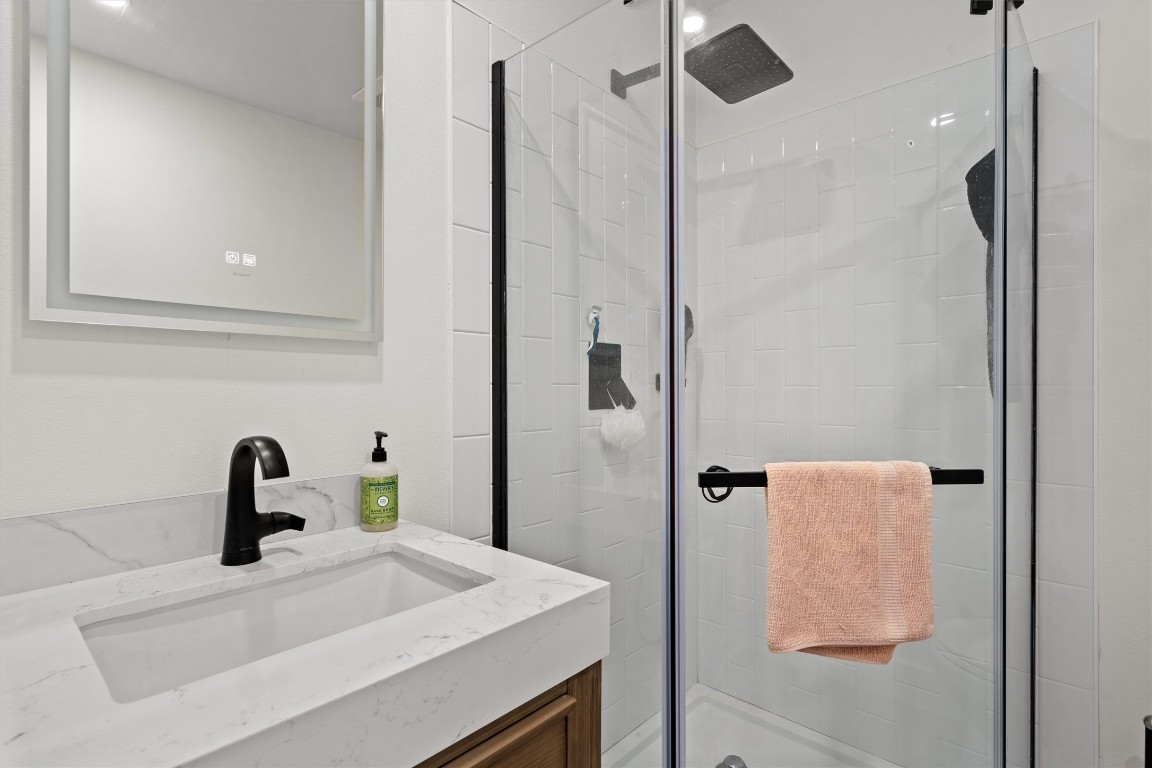 9800 Knotty Pine Cove , Austin, TX, 78750 | 4411578 | Realty Texas LLC