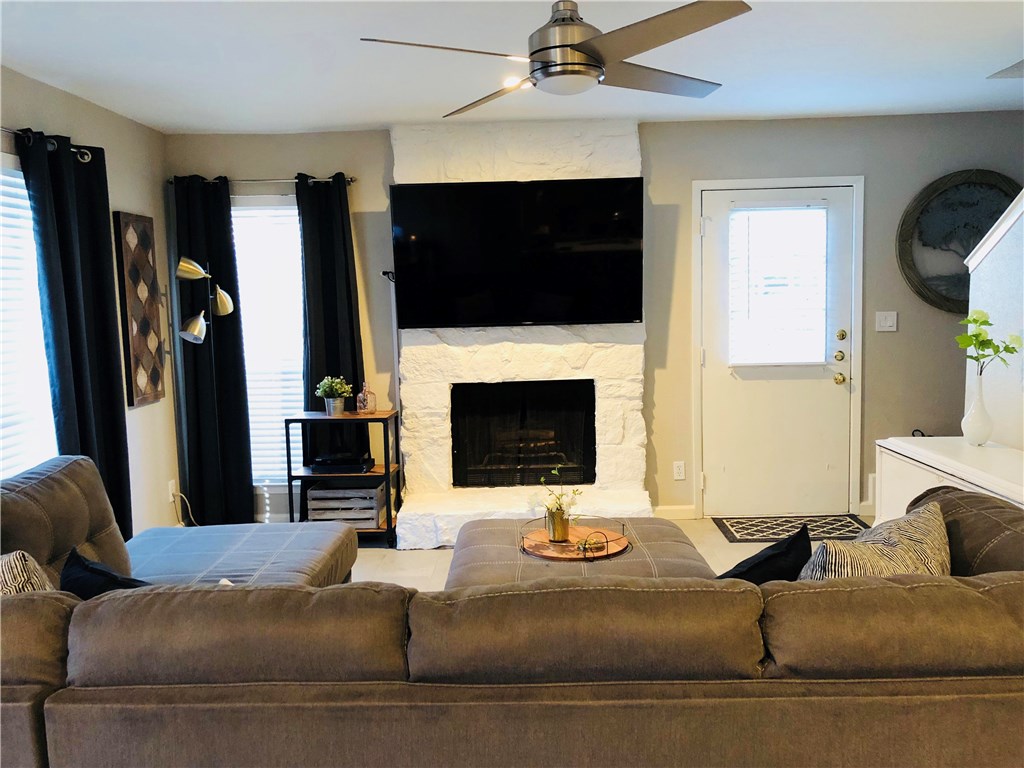 1510 Camp Craft Road D , West Lake Hills, TX, 78746 | 6543769 | Realty Texas LLC