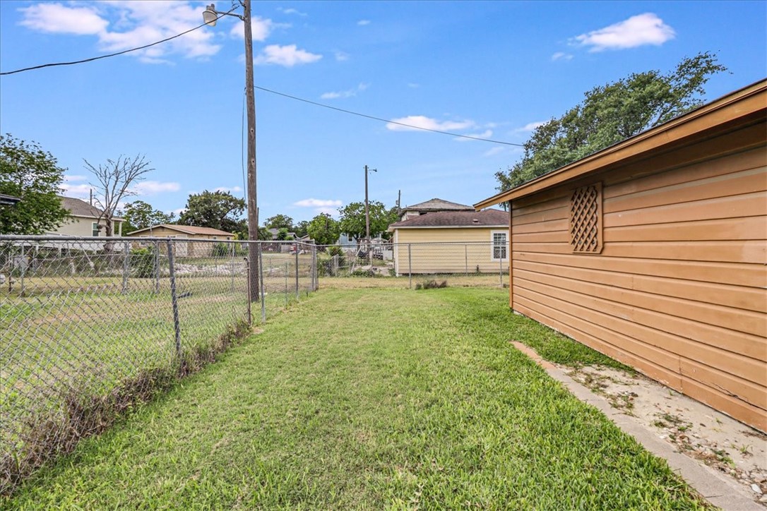 1032 Illinois Street , Robstown, TX, 78380 | 458353 | Realty Texas LLC