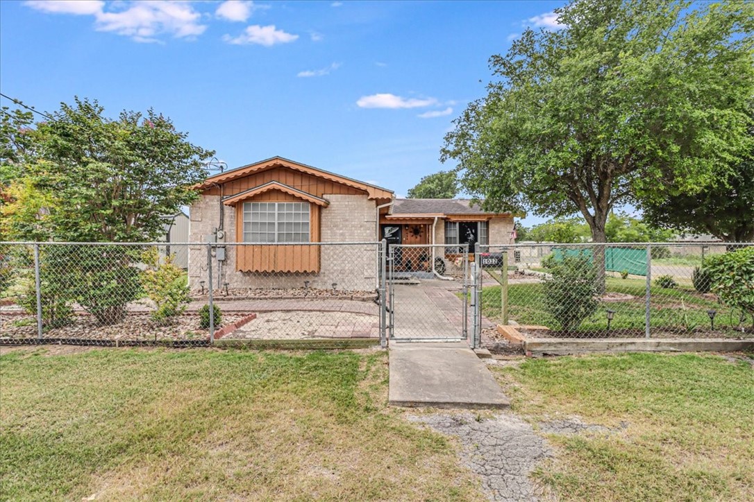 1032 Illinois Street , Robstown, TX, 78380 | 458353 | Realty Texas LLC