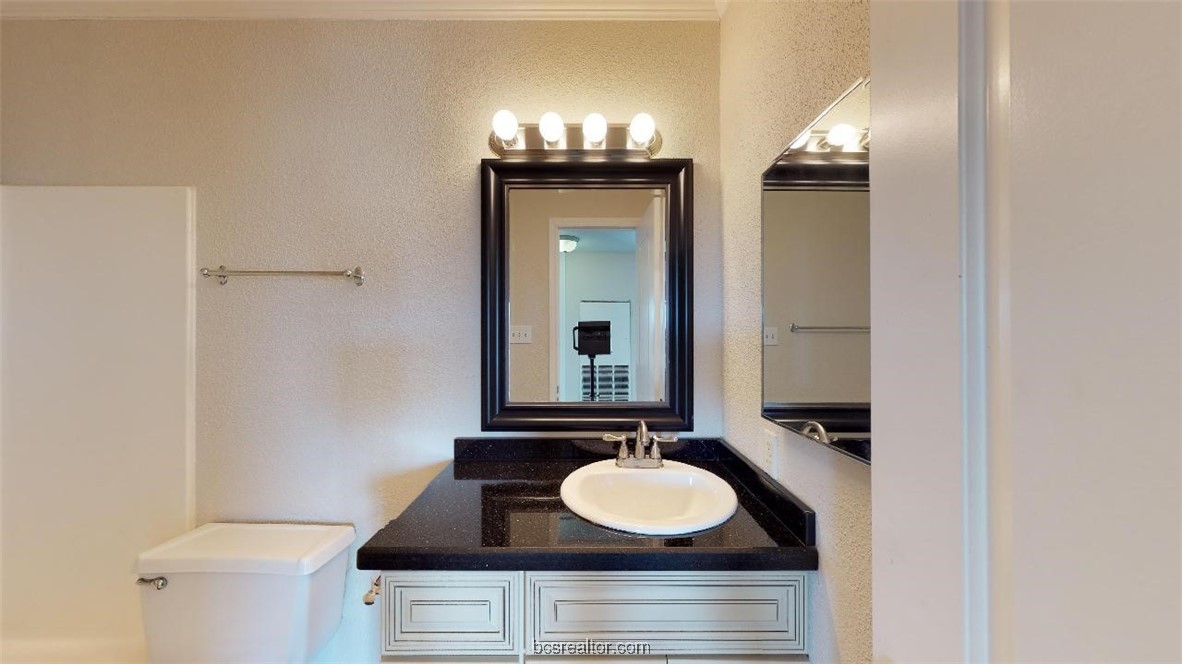 904 University Oaks Boulevard 26 , College Station, TX, 77840 | 25005278 | Realty Texas LLC