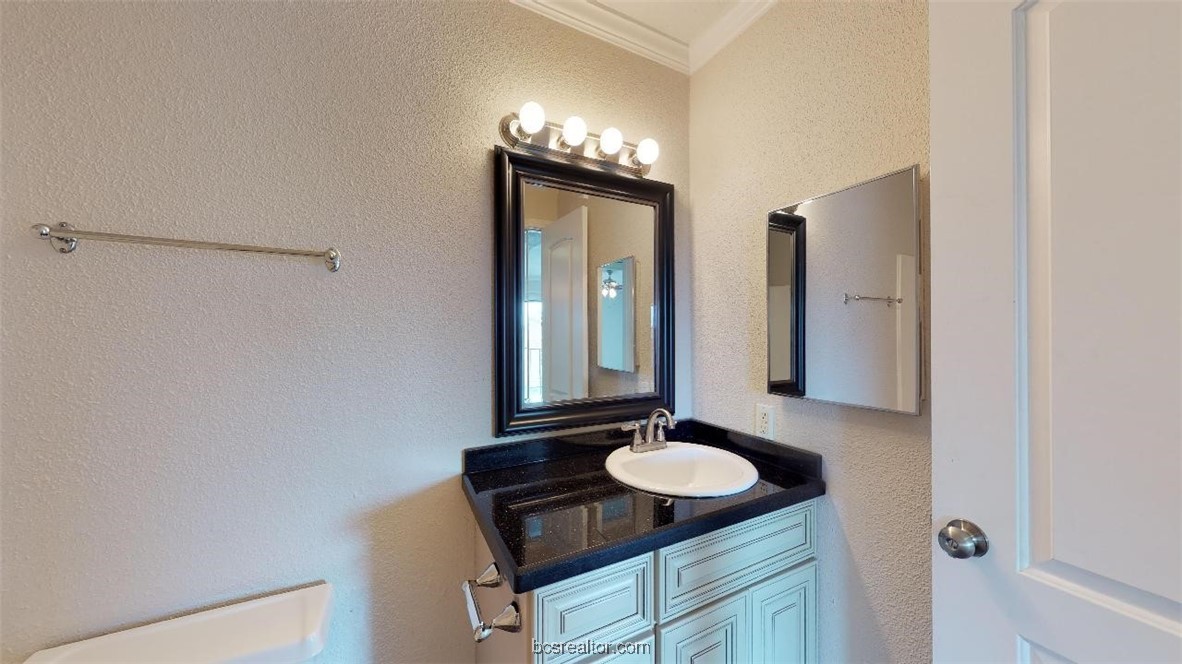 904 University Oaks Boulevard 26 , College Station, TX, 77840 | 25005278 | Realty Texas LLC