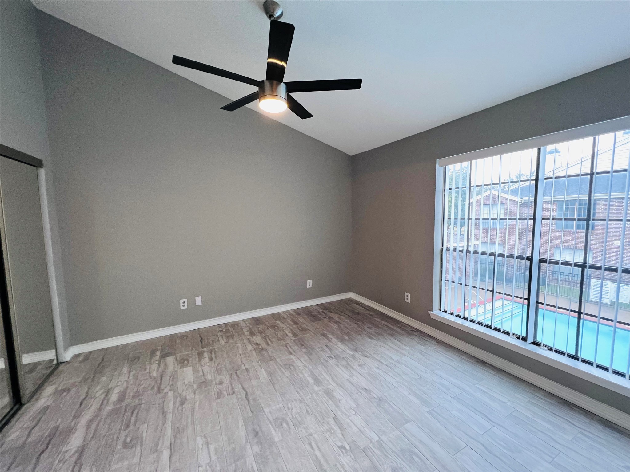 2121 El Paseo Street 2204 , Houston, TX, 77054 | 38239987 | Realty Texas LLC