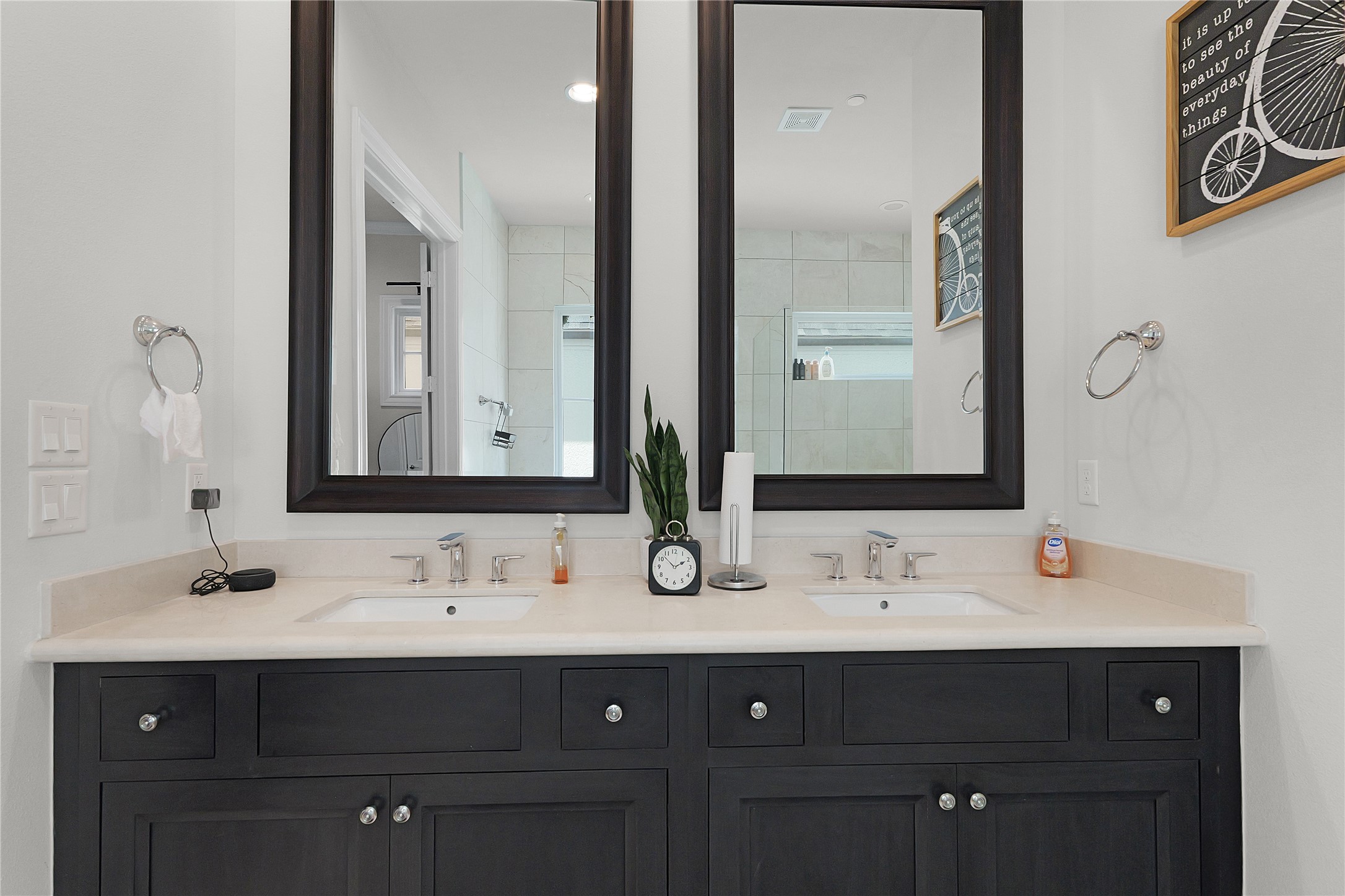 6113 Nicholas Grove Place , Houston, TX, 77055 | 94659953 | Realty Texas LLC