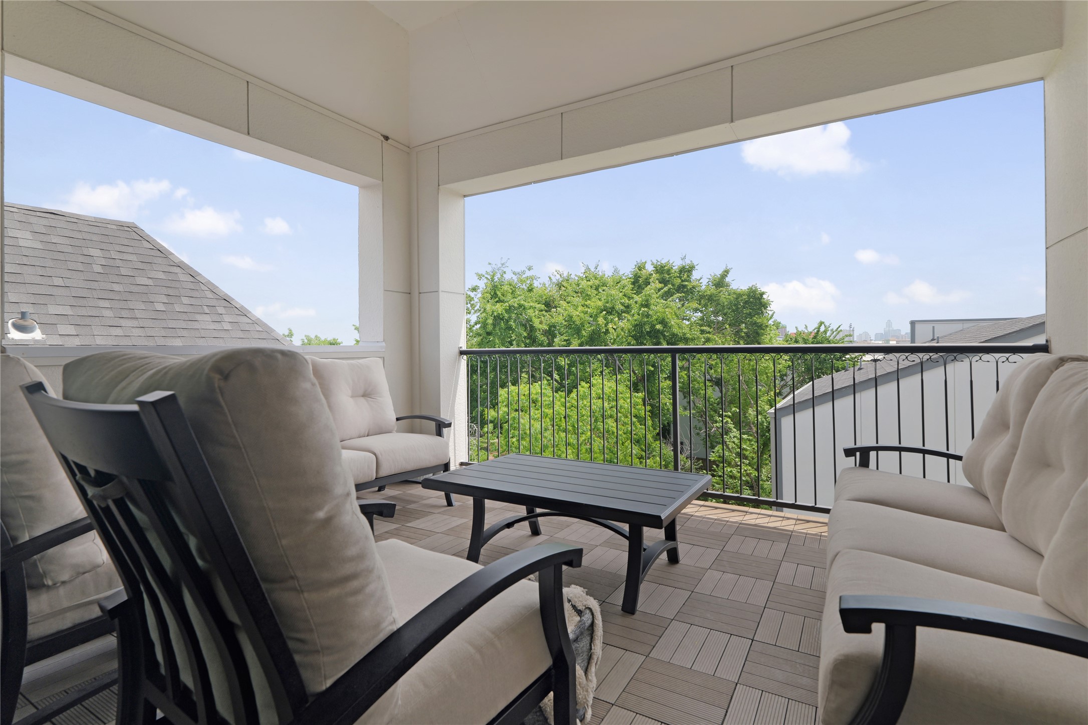 6113 Nicholas Grove Place , Houston, TX, 77055 | 94659953 | Realty Texas LLC