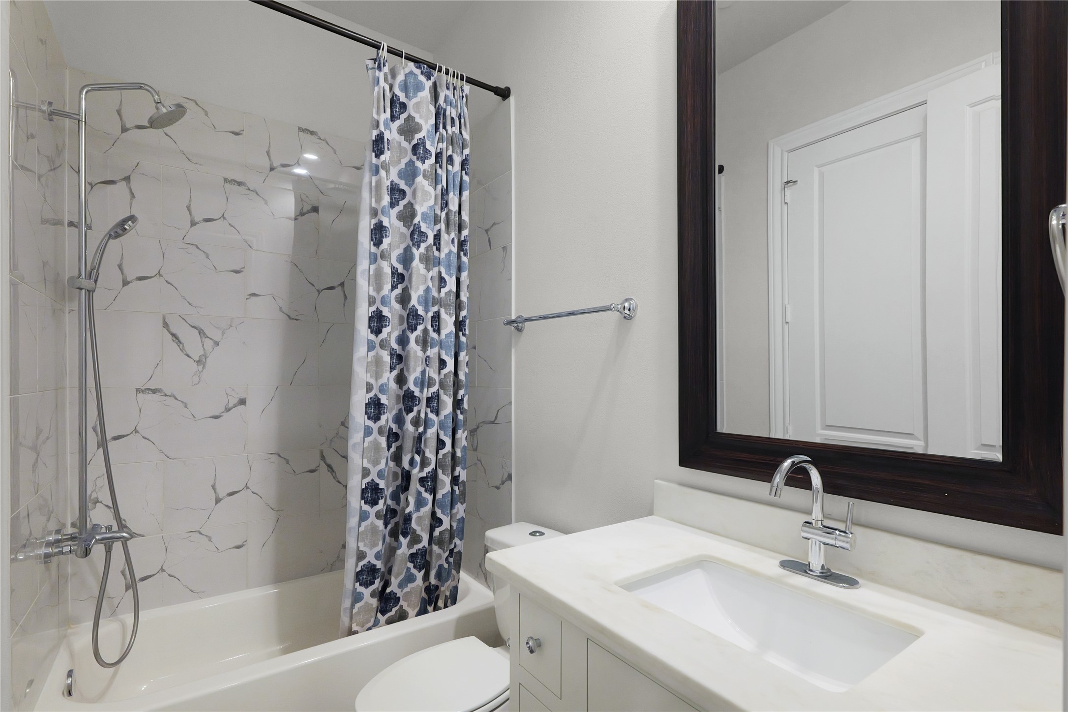 6113 Nicholas Grove Place , Houston, TX, 77055 | 94659953 | Realty Texas LLC
