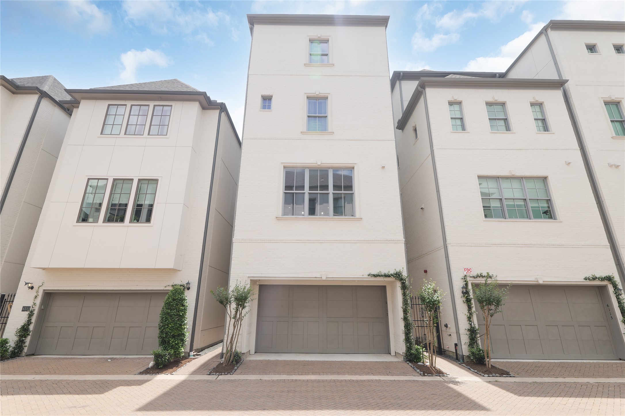 6113 Nicholas Grove Place , Houston, TX, 77055 | 94659953 | Realty Texas LLC