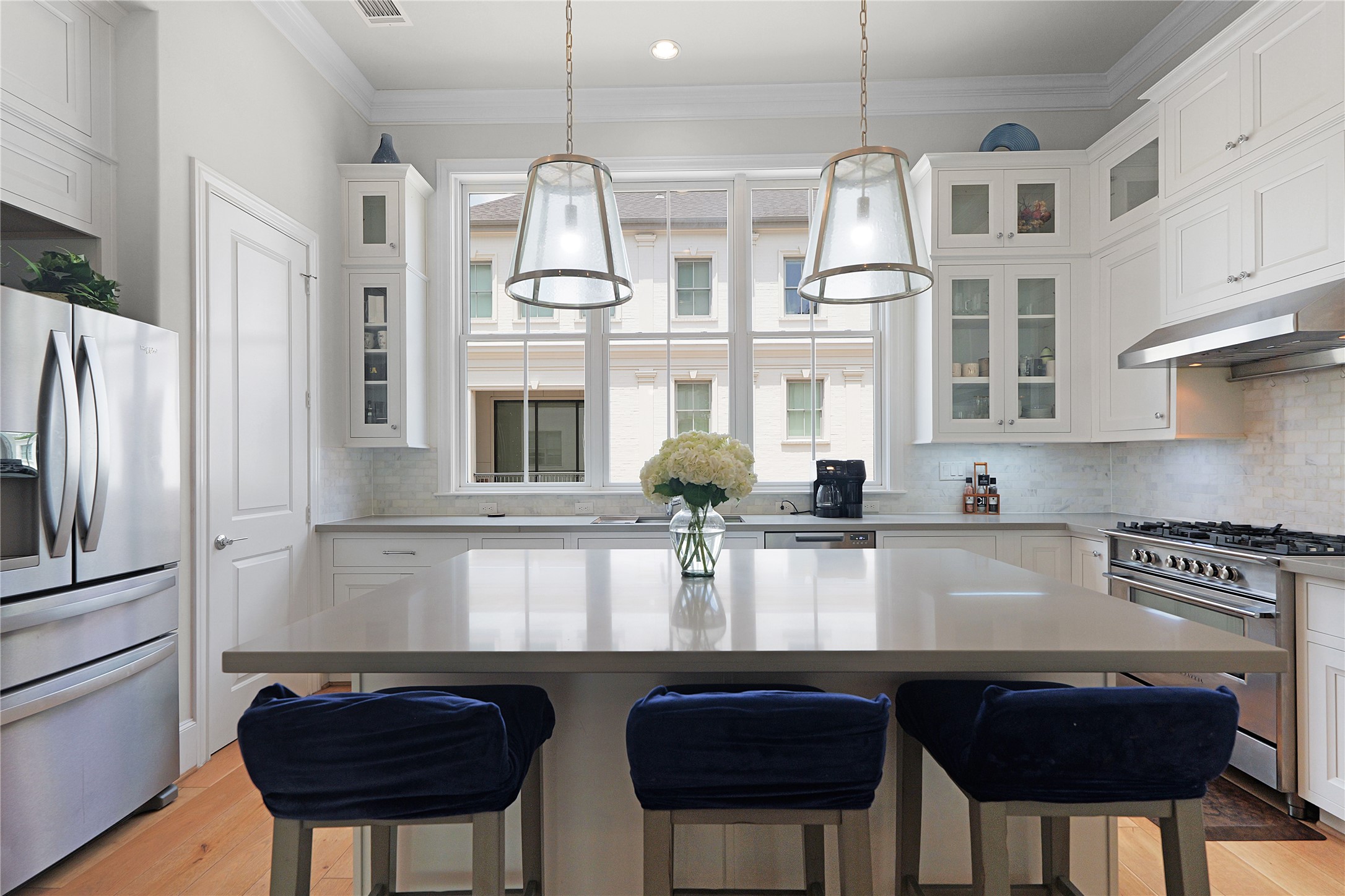6113 Nicholas Grove Place , Houston, TX, 77055 | 94659953 | Realty Texas LLC