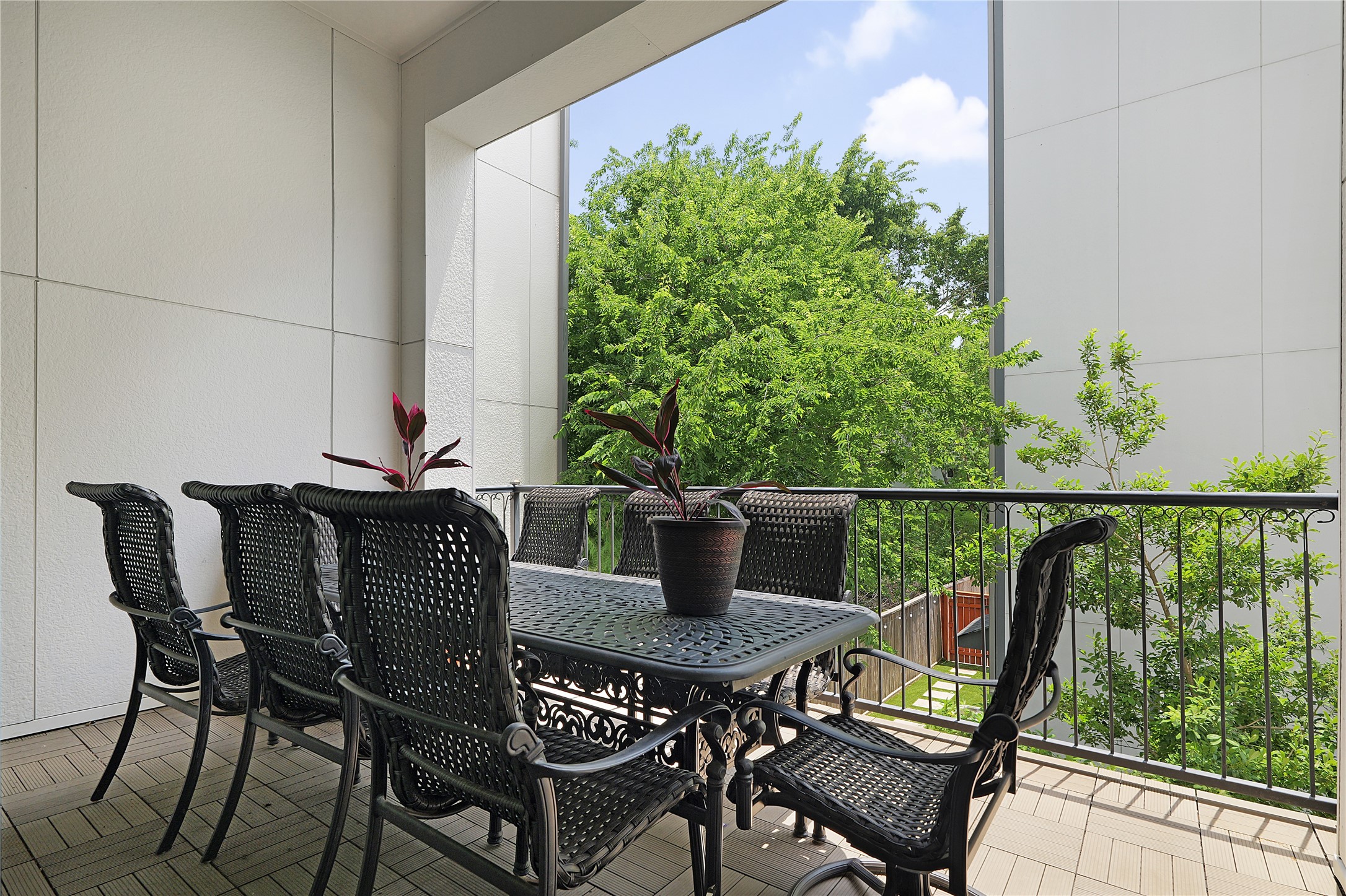 6113 Nicholas Grove Place , Houston, TX, 77055 | 94659953 | Realty Texas LLC