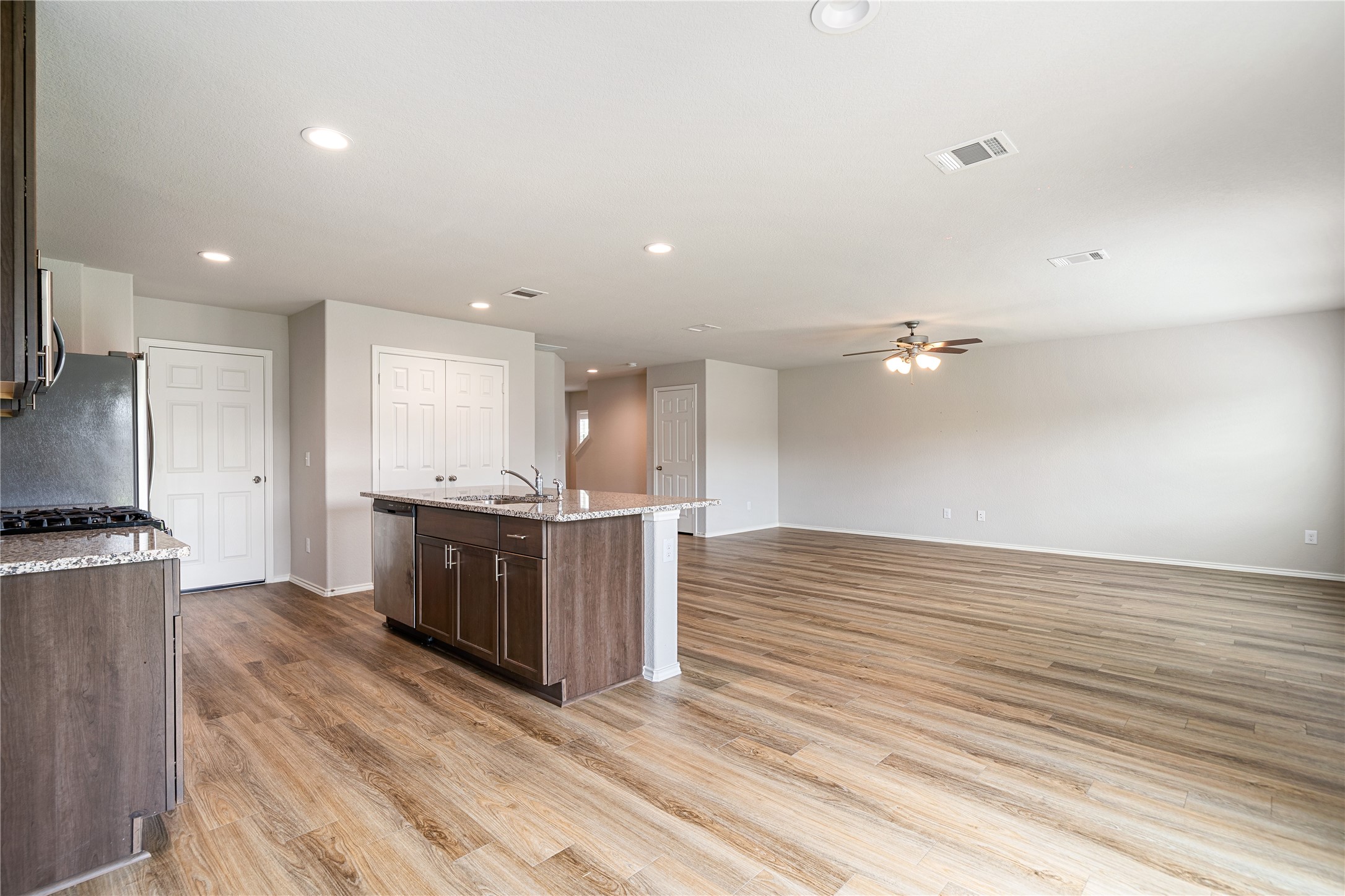 4239 Stuebner Hill Drive N , Houston, TX, 77068 | 91494346 | Realty Texas LLC