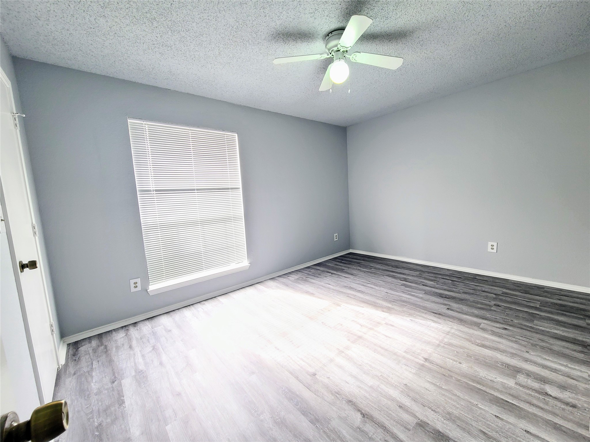 302 W Warrior Trail , Grand Prairie, TX, 75052 | 20924575 | Realty Texas LLC