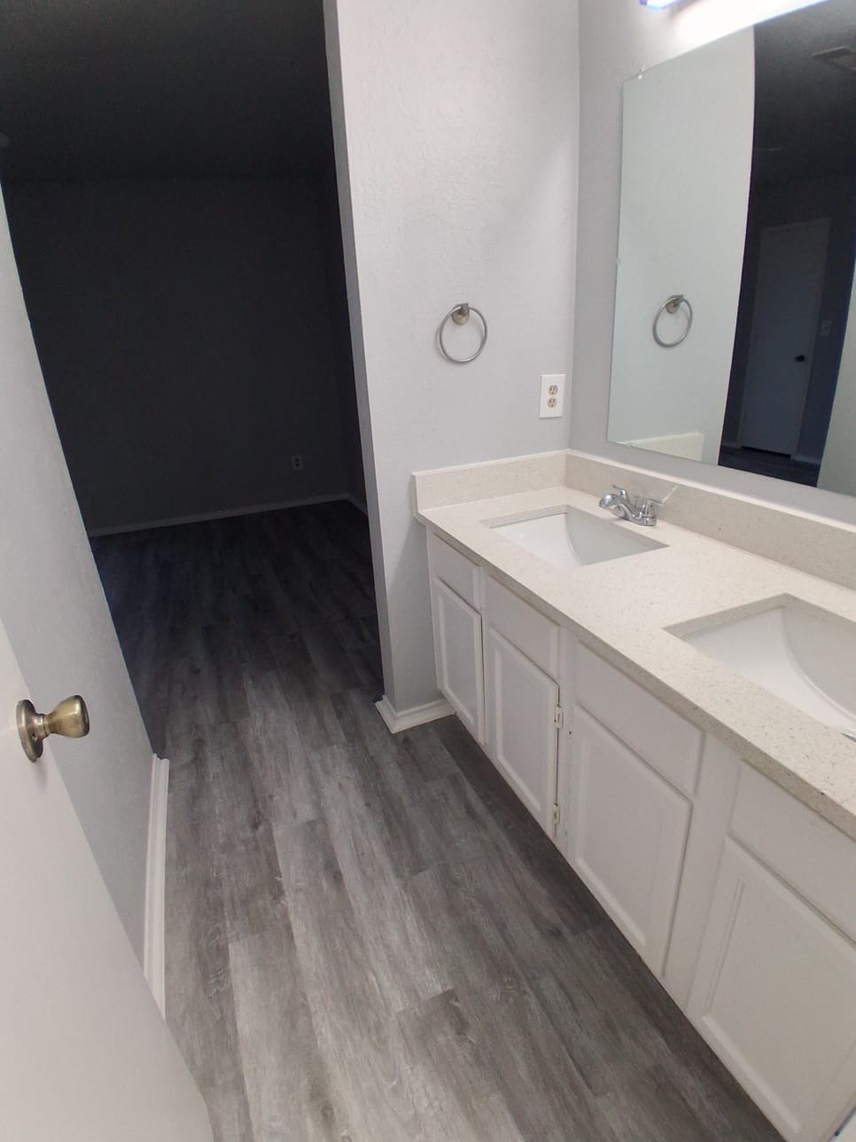302 W Warrior Trail , Grand Prairie, TX, 75052 | 20924575 | Realty Texas LLC