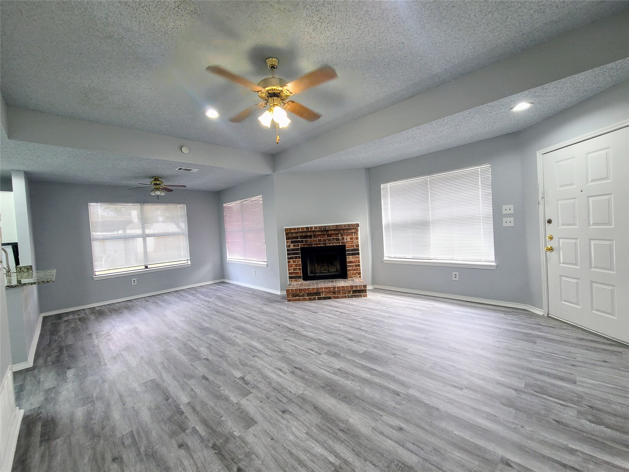 302 W Warrior Trail , Grand Prairie, TX, 75052 | 20924575 | Realty Texas LLC