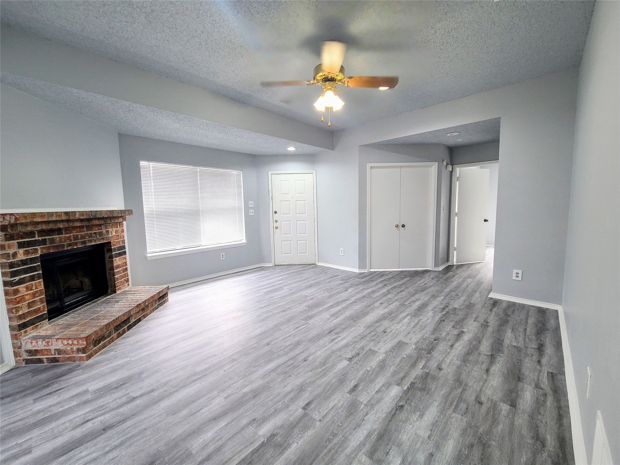 302 W Warrior Trail , Grand Prairie, TX, 75052 | 20924575 | Realty Texas LLC