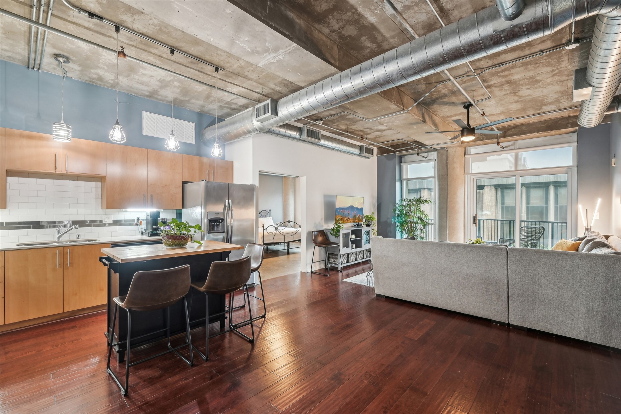 1001 Belleview Street 403 , Dallas, TX, 75215 | 20924365 | Realty Texas LLC