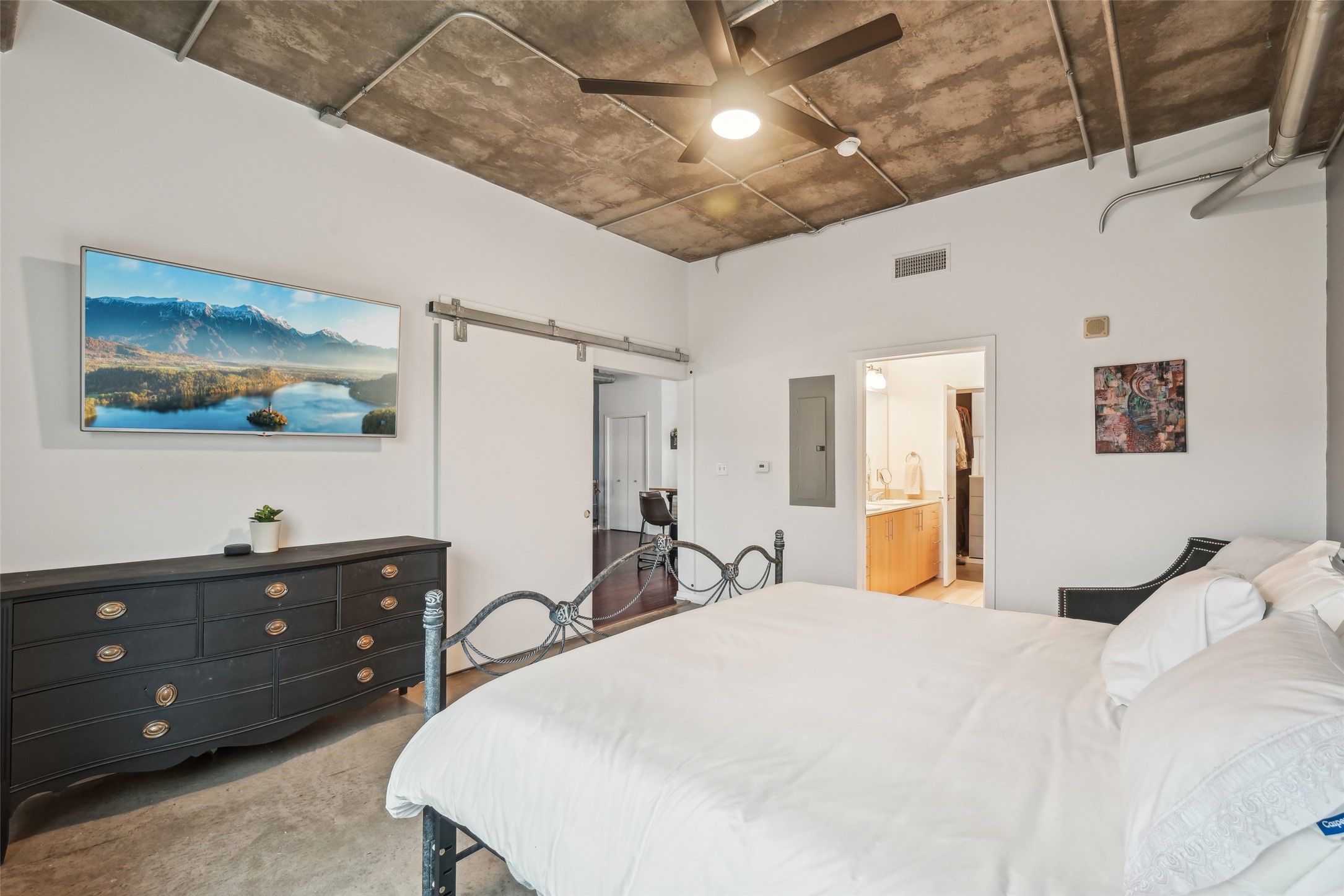 1001 Belleview Street 403 , Dallas, TX, 75215 | 20924365 | Realty Texas LLC