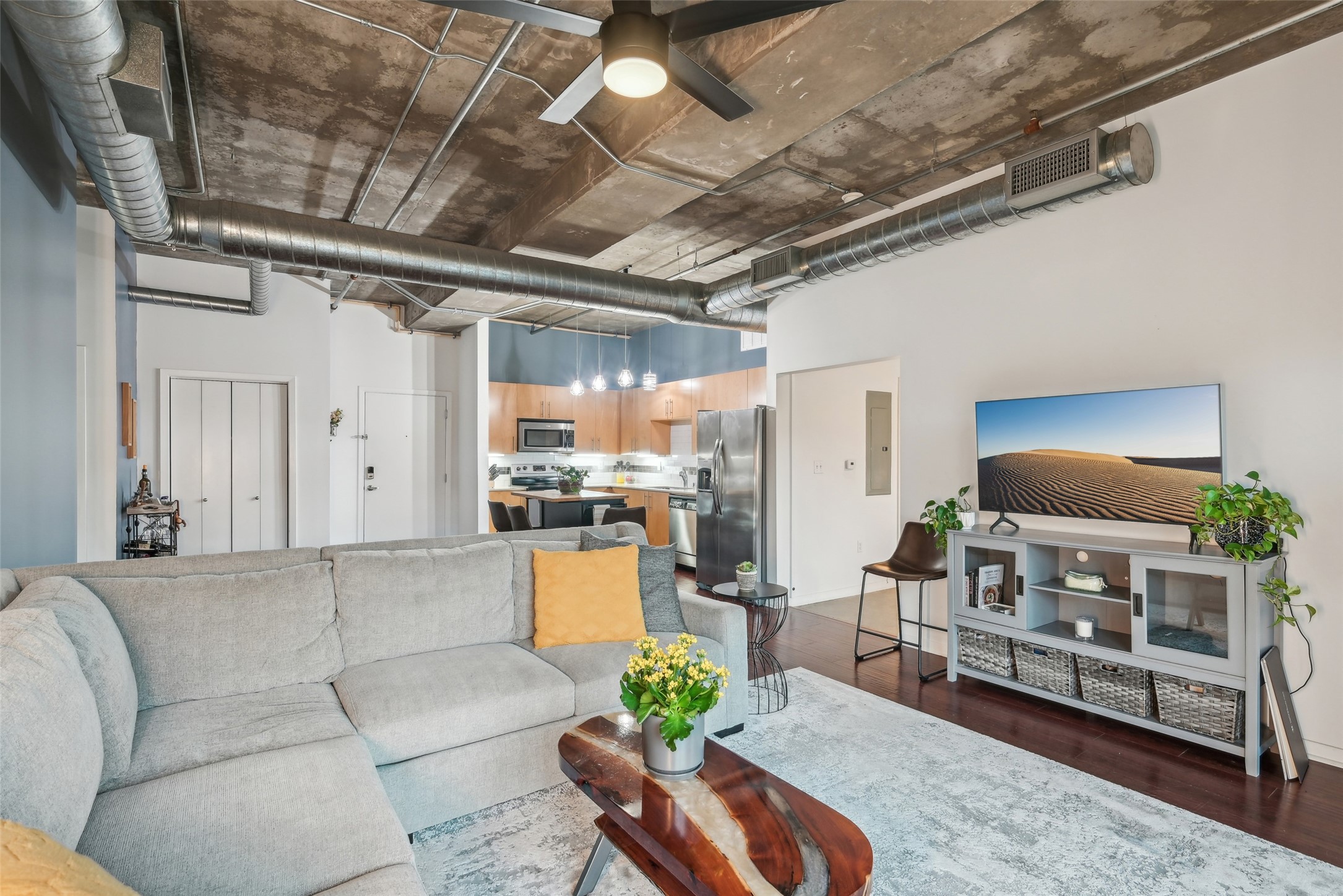 1001 Belleview Street 403 , Dallas, TX, 75215 | 20924365 | Realty Texas LLC