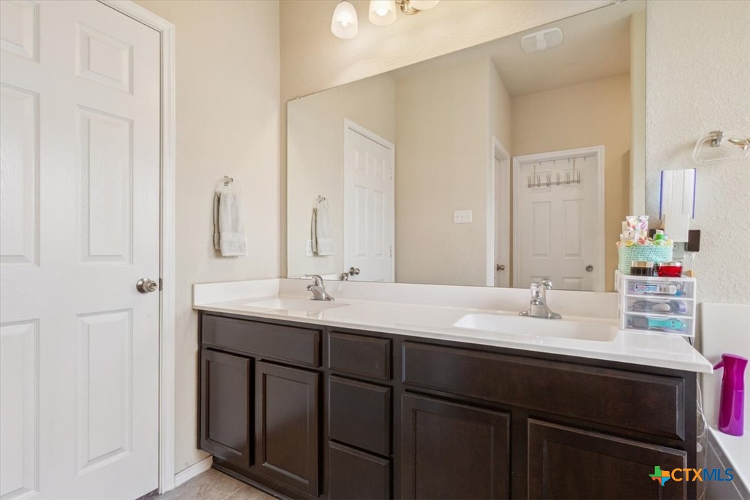 3108 Skinner Drive , Lorena, TX, 76655 | 578745 | Realty Texas LLC