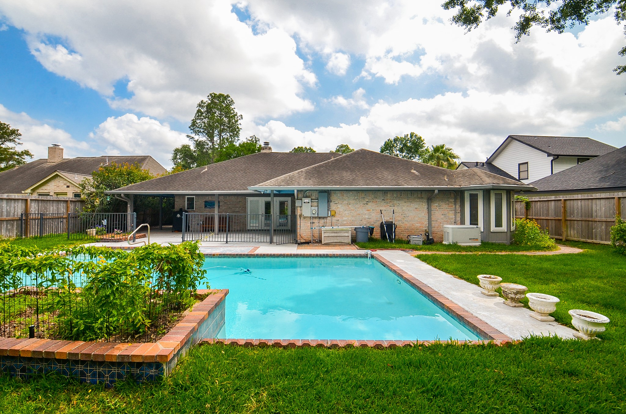 827 Millpond Drive , Sugar Land, TX, 77498 | 58497740 | Realty Texas LLC