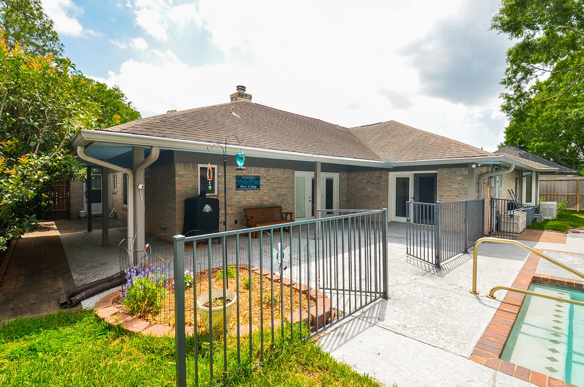 827 Millpond Drive , Sugar Land, TX, 77498 | 58497740 | Realty Texas LLC