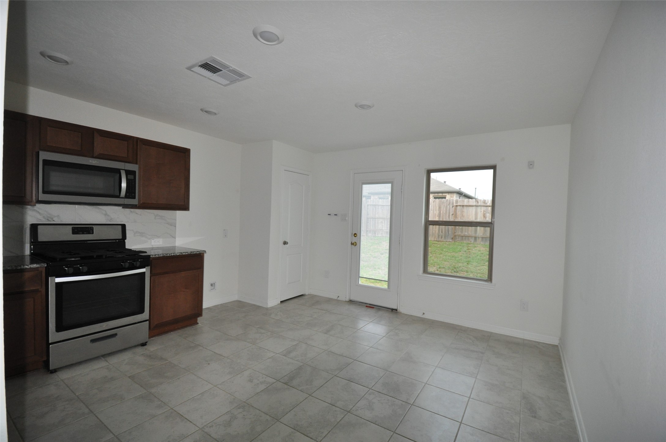 530 BROKEN BOULDER Street , Magnolia, TX, 77354 | 55425542 | Realty Texas LLC