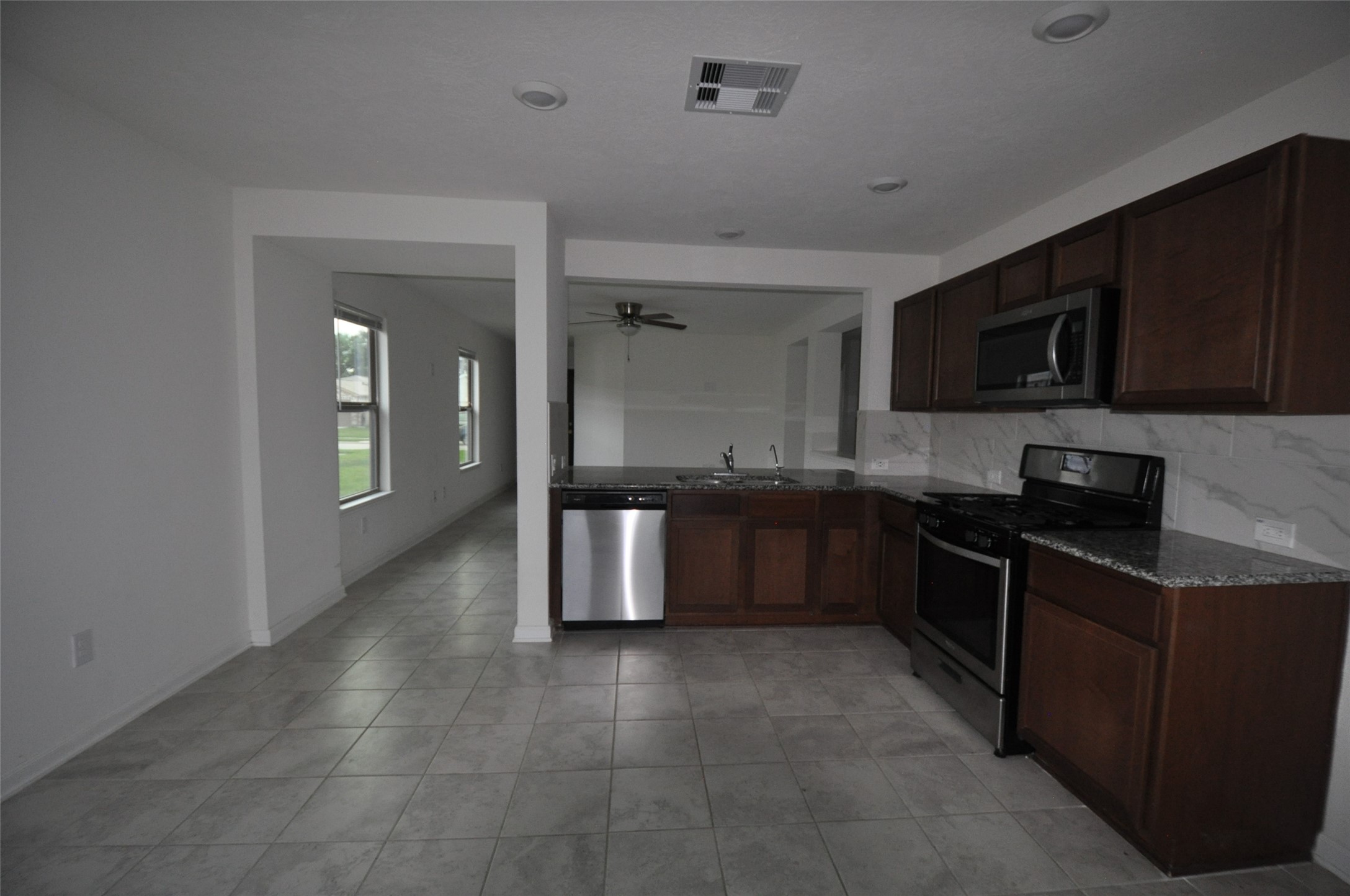 530 BROKEN BOULDER Street , Magnolia, TX, 77354 | 55425542 | Realty Texas LLC