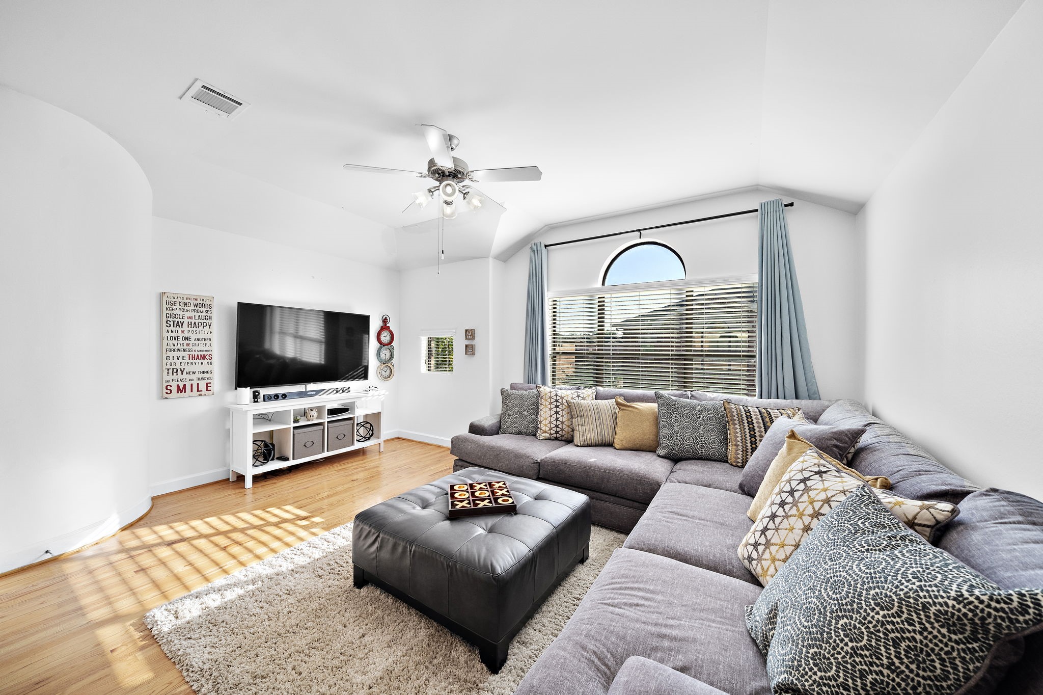 5941 South Loop E 805 , Houston, TX, 77033 | 83464377 | Realty Texas LLC